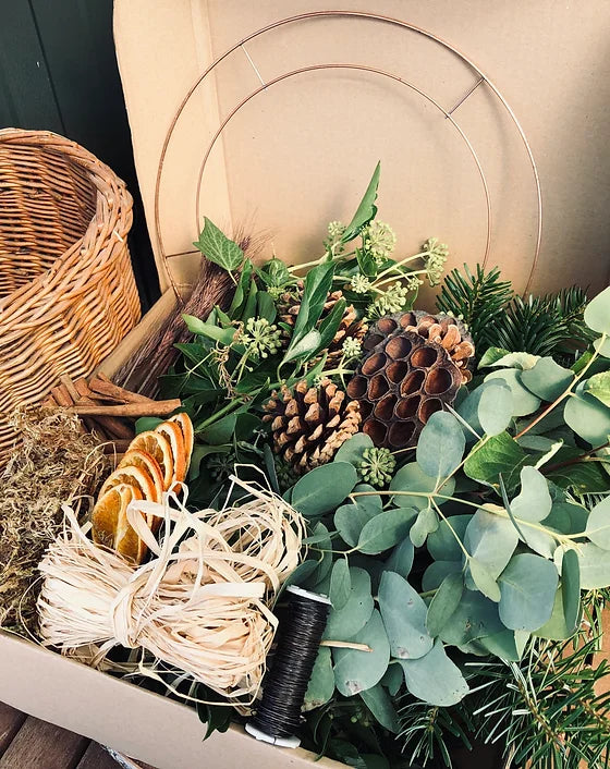 DIY Christmas Wreath Box